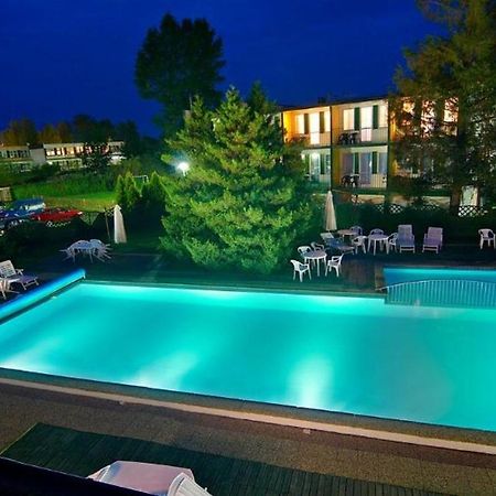 Egm-Lazy Hotel Exterior photo