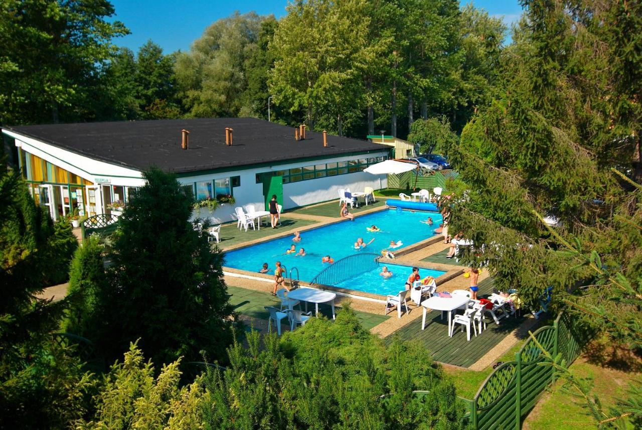 Egm-Lazy Hotel Exterior photo